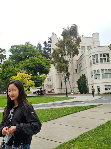 Lee Chun-soo and Shim Haeun’s “Top 10%” Gifted Daughter Tours UC Berkeley... Impressive Credentials