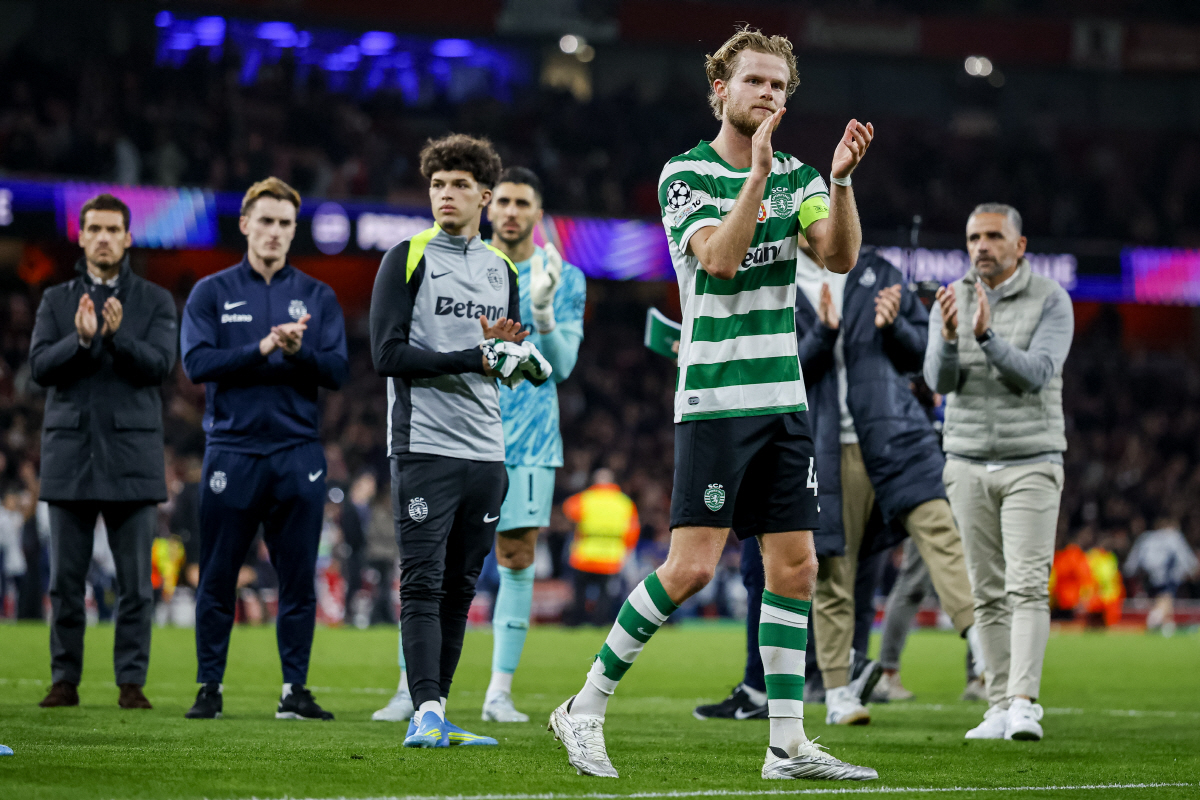 epa12892673 Morten Hjulmand of Sporting (C) reacts after the UEFA Champions League quarter-finals, 2nd leg match between Arsenal and Sporting Clube de Portugal in London, Britain, 15 April 2026. EPA/TOLGA AKMEN