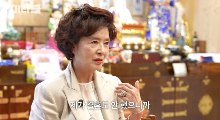'A Person Who Should Not Get Married'... 74-Year-Old Unmarried Yoon Mi-ra Feels Bitter After Being Told Her Fortune Holds No Marriage Luck