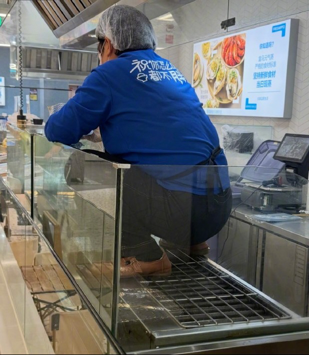 'A worker stepped onto a cooking griddle wearing shoes'... Employee fired, store operations suspended