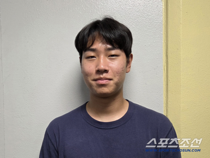 '김태형 특명'으로 선발 수업 → 롯데 1라운더 신동건, 투구수 90개까지 늘렸다. "1군은 2군에서 압도적이어야 갈 수 있는 곳" 