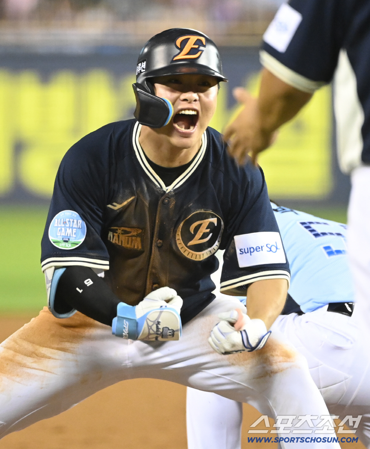 11일 잠실야구장에서 열린 2026 KBO 올스타전. 8회초 1사 2루 나눔 문현빈이 1타점 3루타를 치고 환호하고 있다. 잠실=허상욱 기자 wook@sportschosun.com/2026.07.11/