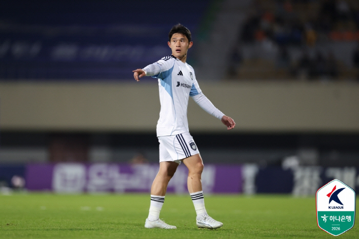 [단독]'월드컵에 1분만 뛰었다면' MVP 이동경, '이적료+개인합의 완료하고도' 스토크시티행 '불발 위기'