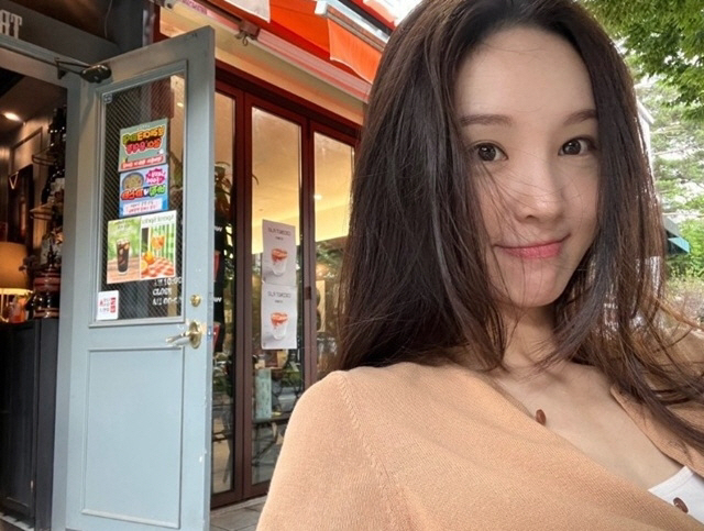 Song So-hee Looks Unrecognizable, Showing a More Mature Side