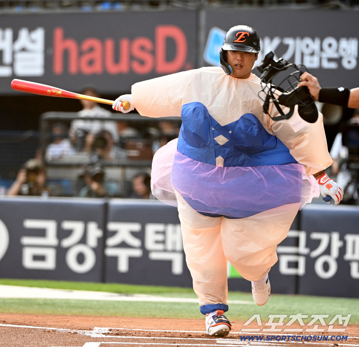 11일 잠실야구장에서 열린 2026 KBO 올스타전. 강백호가 퍼포먼스와 함께 타석에 나서고 있다. 잠실=허상욱 기자 wook@sportschosun.com/2026.07.11/