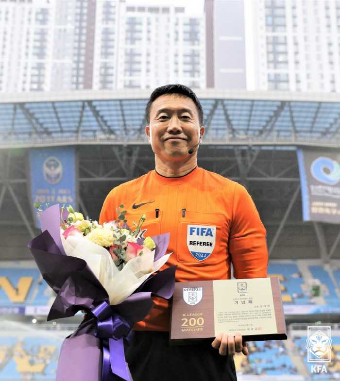 김대용 주심. 사진제공=대한축구협회