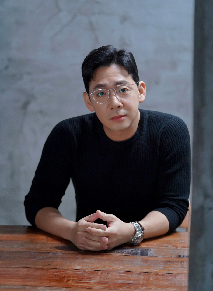 Kim Do-hyun of 'Reborn Rich' and 'Miss Hong' Signs Exclusive Contract with HighZium Studio