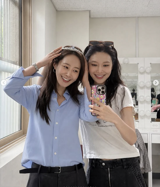 최수영, 정경호와 결별 후 더 단단해졌다…"일분일초 행복하게 즐길 것"