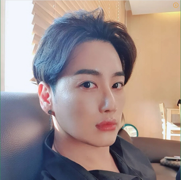 Click-B's Ha Hyun-gon Surprises Fans With Fall Wedding Announcement... A Double Dose of Good News as Group Reunites in Full After 11 Years