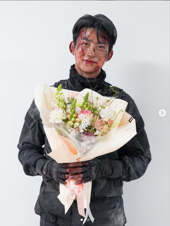 소지섭 위해 기꺼이 피칠갑한 옥택연…'김부장' 강렬 한 방, 반응 터졌다