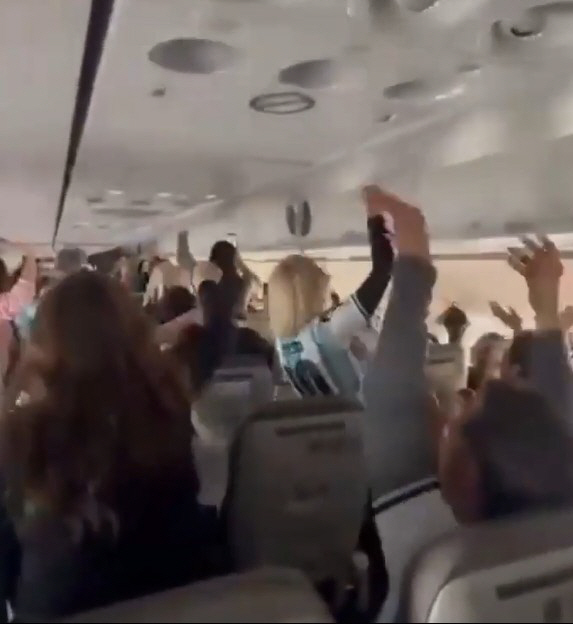 'Please Observe a One-Minute Silence for Egypt' Passengers Erupt After In-Flight Announcement