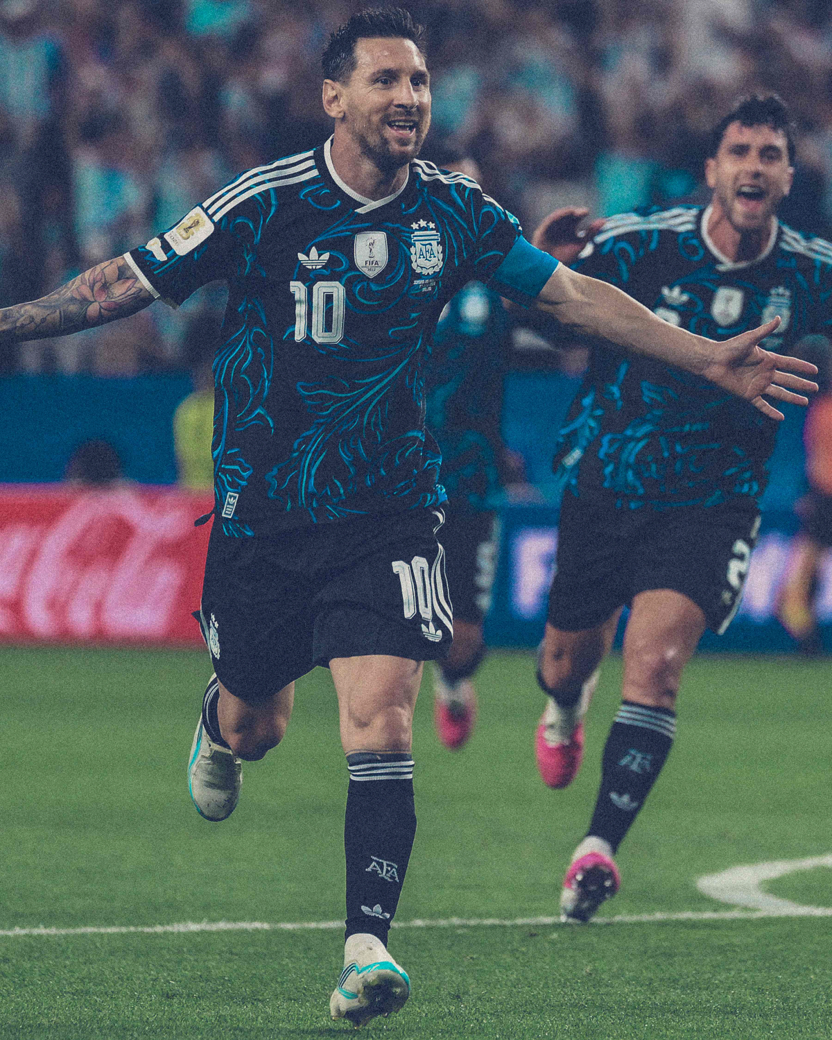 "40년전 마라도나 입었던 승리의 남색 유니폼 입는다" FIFA, 아르헨 특별요청 받아들였다[북중미월드컵]