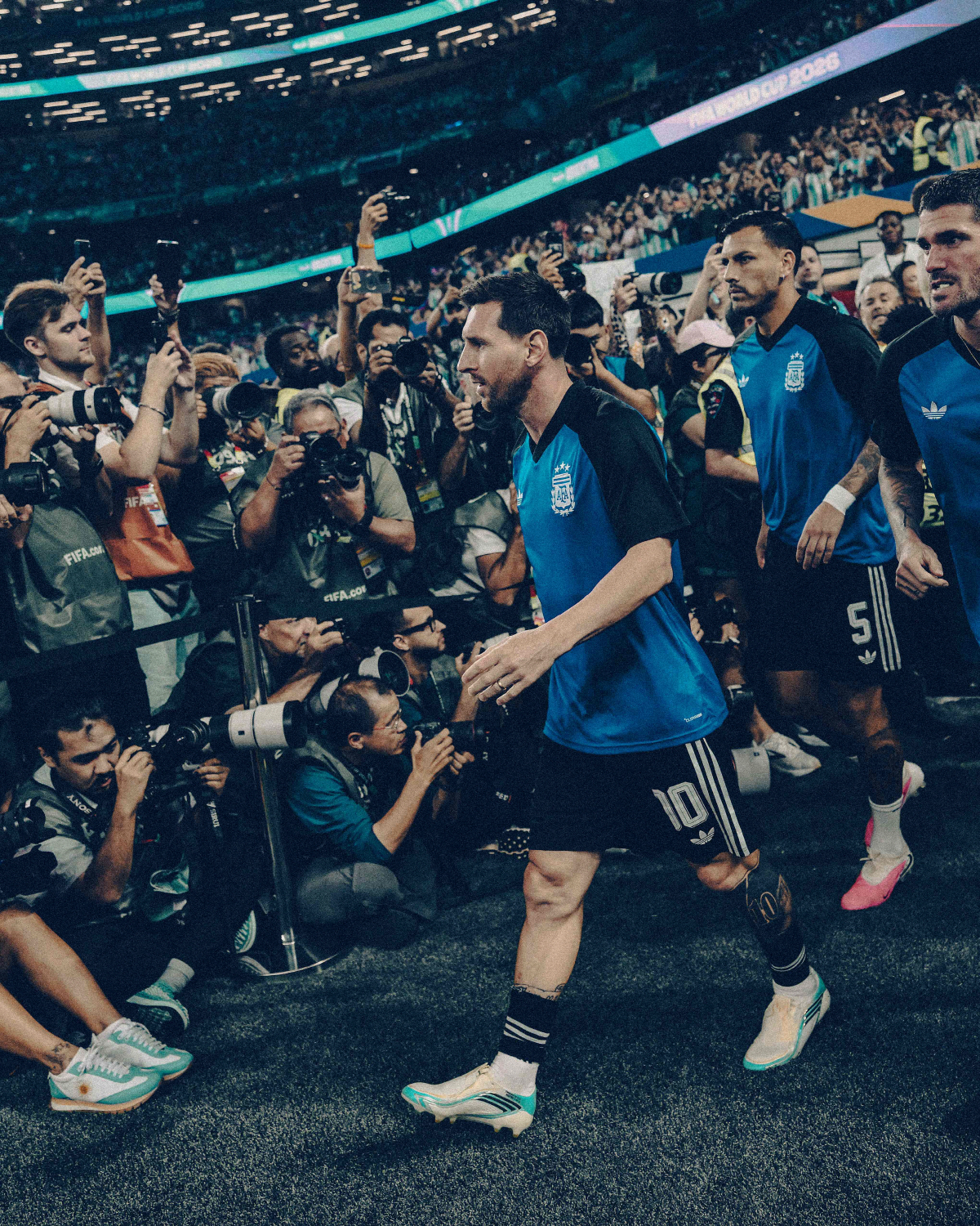 "40년전 마라도나 입었던 승리의 남색 유니폼 입는다" FIFA, 아르헨 특별요청 받아들였다[북중미월드컵]