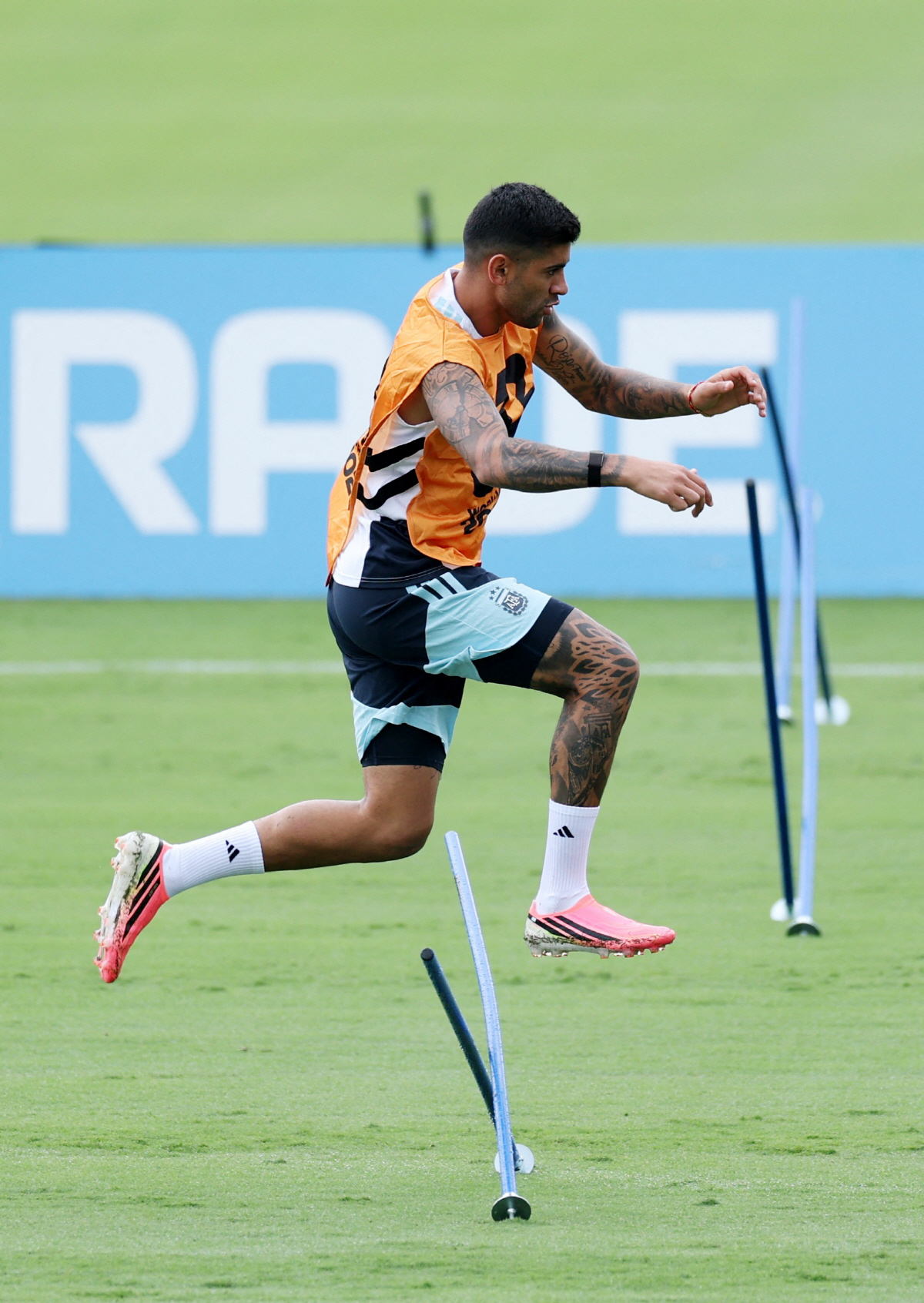 Soccer Football - FIFA World Cup 2026 - Argentina Training - Atlanta United Training Centre, Marietta, Georgia - July 14, 2026 Argentina's Cristian Romero during training REUTERS/Paul Childs