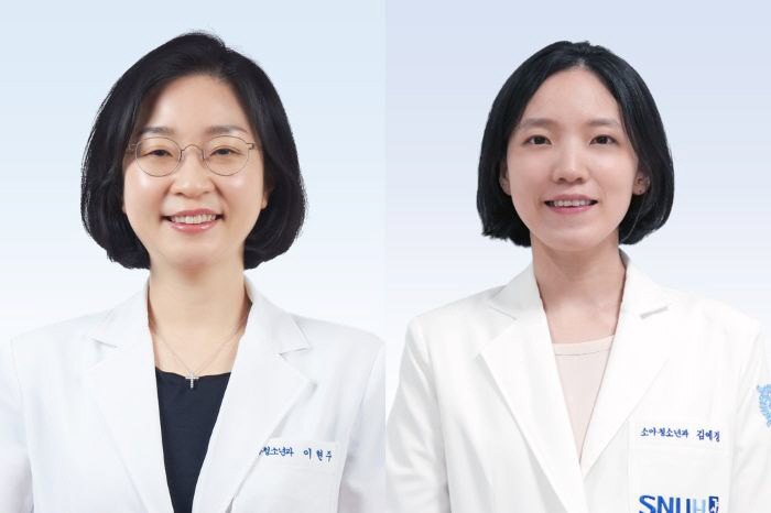 Professors Lee Hyun-joo (left) and Kim Ye-kyung