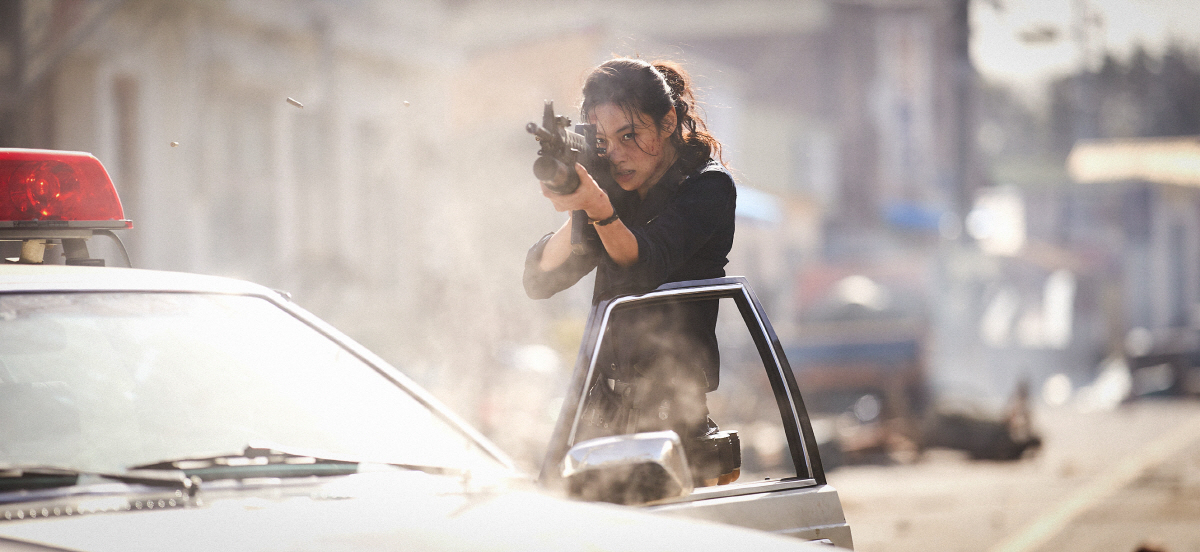 Behind-the-scenes of the chase sequence in the film 'Hope' with the Hyundai Stella. Photo courtesy of Plus M Entertainment.