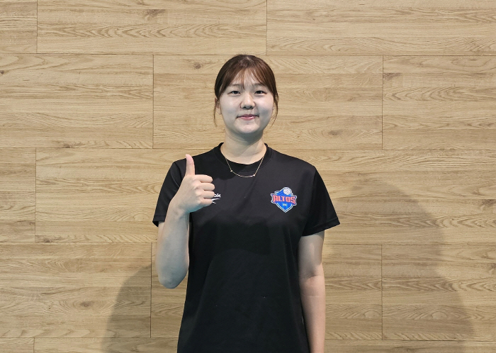 김연경도 탐냈던 '대담한' 재능, 전후위 오가는 '폭격기' 꿈꾼다…"이젠 보여줘야죠" 4년차 전수민의 다짐 [인터뷰]