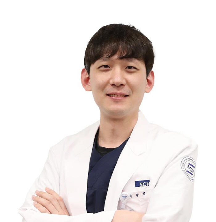 Professor Lee Dong-yeon