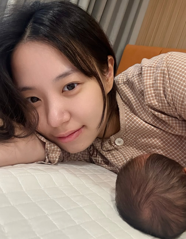 Choi Yeon-soo, Choi Hyun-seok's Daughter, Says There May Be a Second Child Just Two Months After Giving Birth 'I Think I’d Give It a Try'
