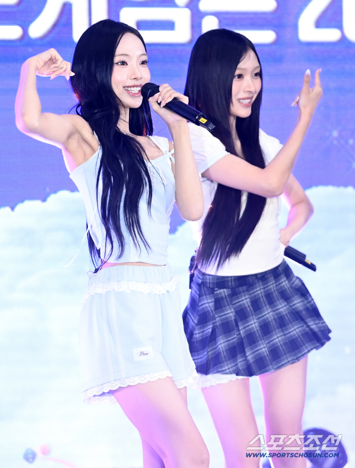 RESCENE's Woni and Minami Show Lovely Charm