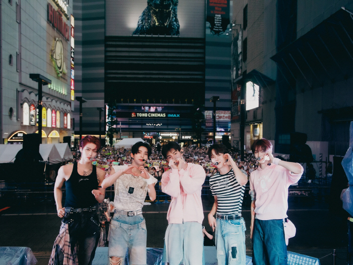 'Jang Hao Group' AND2BLE Takes Japan by Storm, Even Hooking a Major TV Show