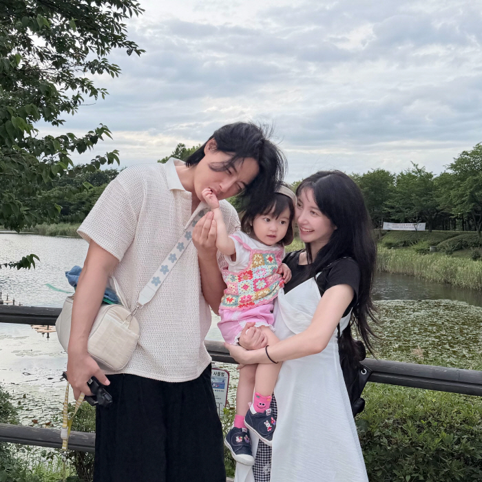 'I Wouldn't Marry Even If It Were Hyun Bin' Ayane Says 'My Husband Lee Ji-hoon and Our 19-Member Family Are an Even Greater Blessing'