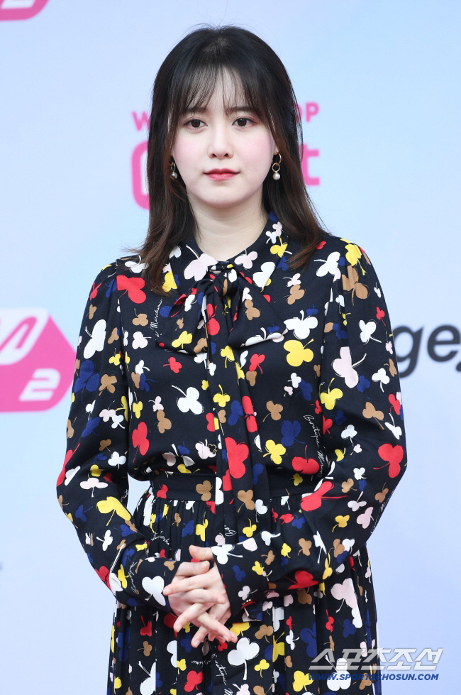 Koo Hye-sun Opens Up About Her Hair Roll Price Controversy 'Mass Production Is Difficult, So Everything Is Done by Hand' ('Day &amp; Night')
