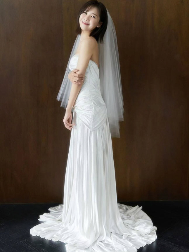 Divorce Lawyer Yang Narae Reveals a Glimpse of Her Handsome Groom-to-Be, Saying, "He Is a Precious Person Who Shares My Values"