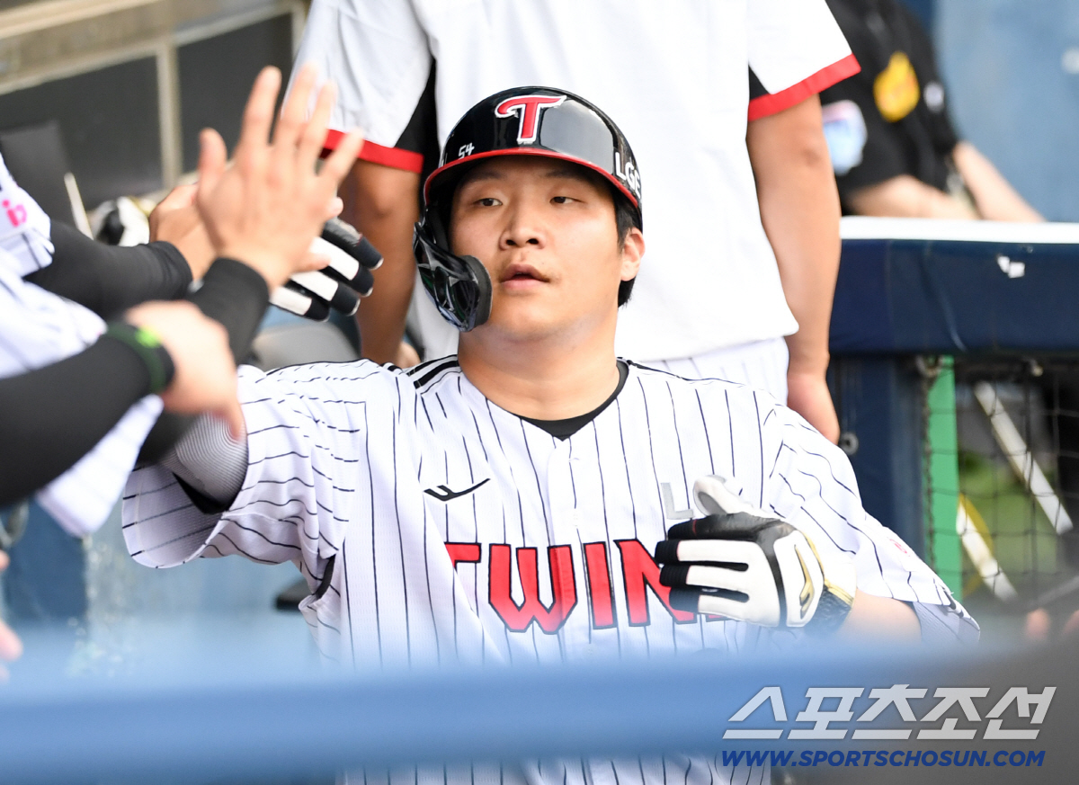 4일 잠실구장에서 열린 LG와 한화의 경기. LG 문보경이 득점하고 있다. 잠실=박재만 기자 pjm@sportschosun.com/2026.07.04/