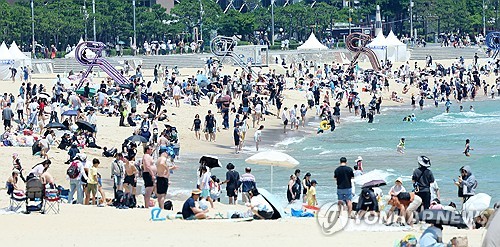 [해수분해] 무더운 여름, 해수욕장은 누가 개장할까