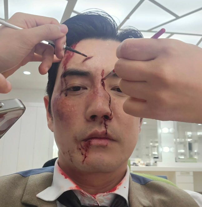 'Kim Bu-jang' Joo Sang-wook hit by So Ji-sub... 'It hurts.. I'll live kindly'