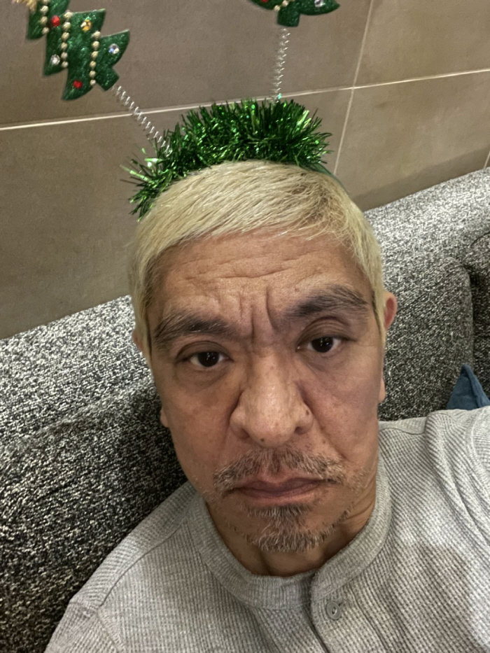 Popular comedian ousted over sexual assault allegations holds emergency livestream, reveals cancer battle and colostomy SC Issue