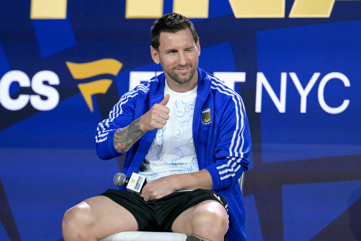 Argentina's forward #10 Lionel Messi gives a thumbs up in a fan event at the Javits Center in New York on July 17, 2026, two days ahead of the 2026 World Cup football tournament final match between Spain and Argentina. (Photo by JUAN MABROMATA / AFP)
