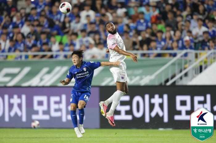 갈길 바쁜 수원, 또 다시 못이겼다! 슈팅 15개 때리고 빈손...파주와 0-0 무승부 '2위 탈환에 만족'[현장 리뷰]