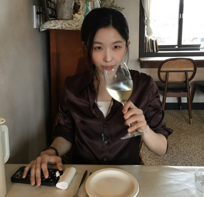 '장기하♥' 윤가이, 열애 인정 후 제주서 전한 근황 "고마워 사랑해"