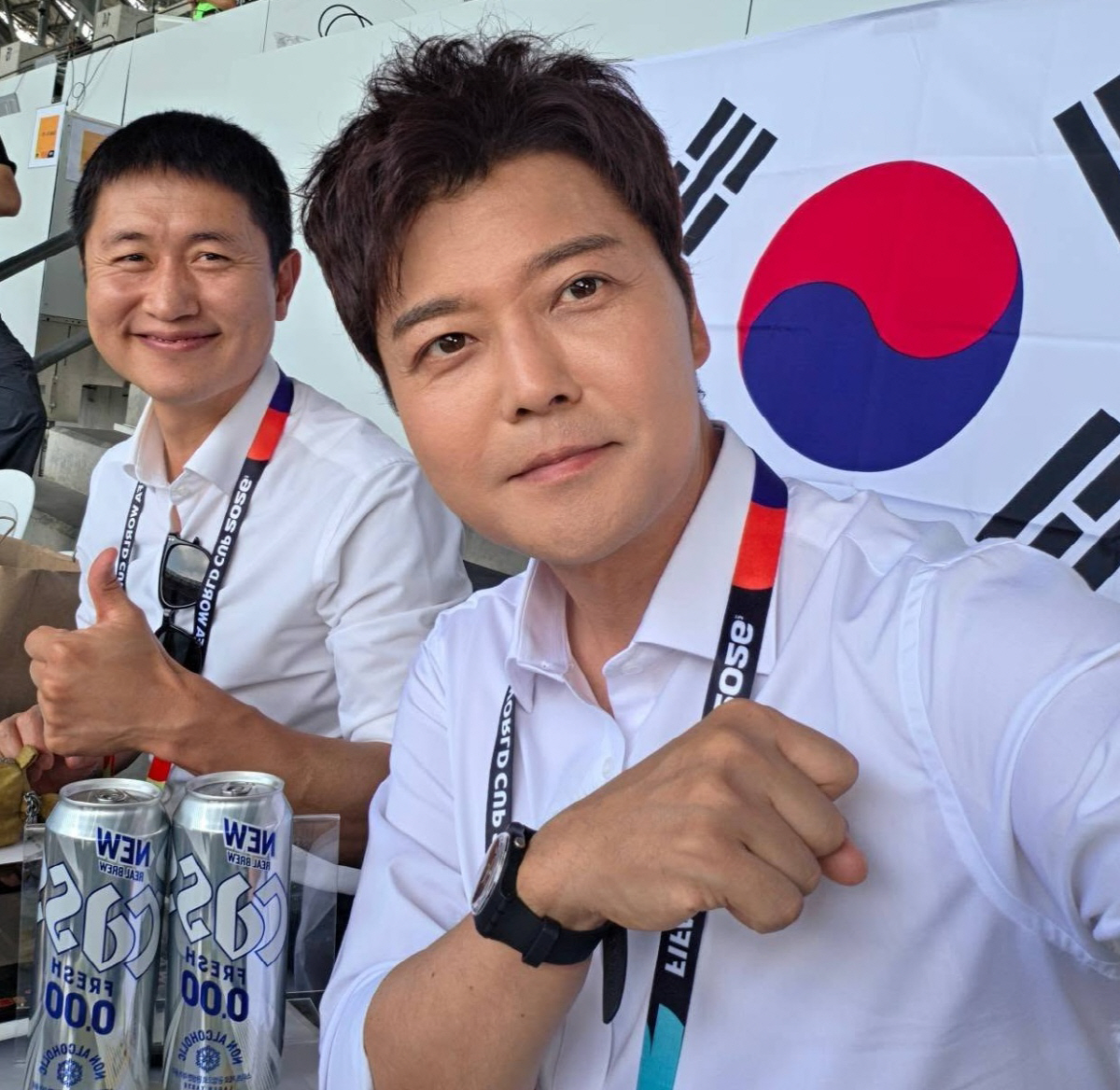 이영표(왼쪽), 전현무. 사진출처=전현무 SNS