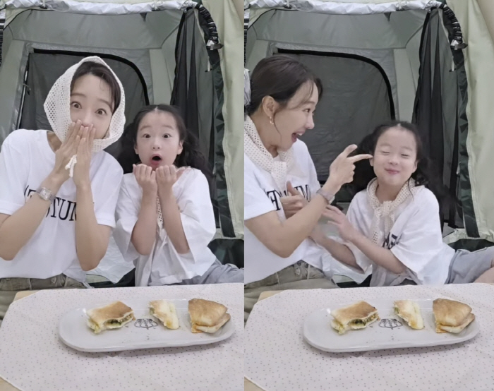 Paik Jong-won's youngest daughter looks more and more like her mother at age 8... A lovely mother-daughter pair