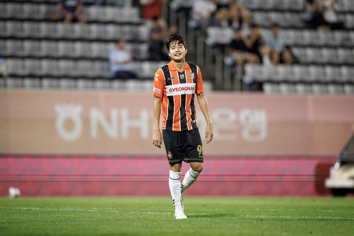 창원축구센터/ K리그2/ 경남FC vs 안산그리너스FC/ 경남 김현오 득점/ 골 세레머니/ photo by Jaehoon Kim