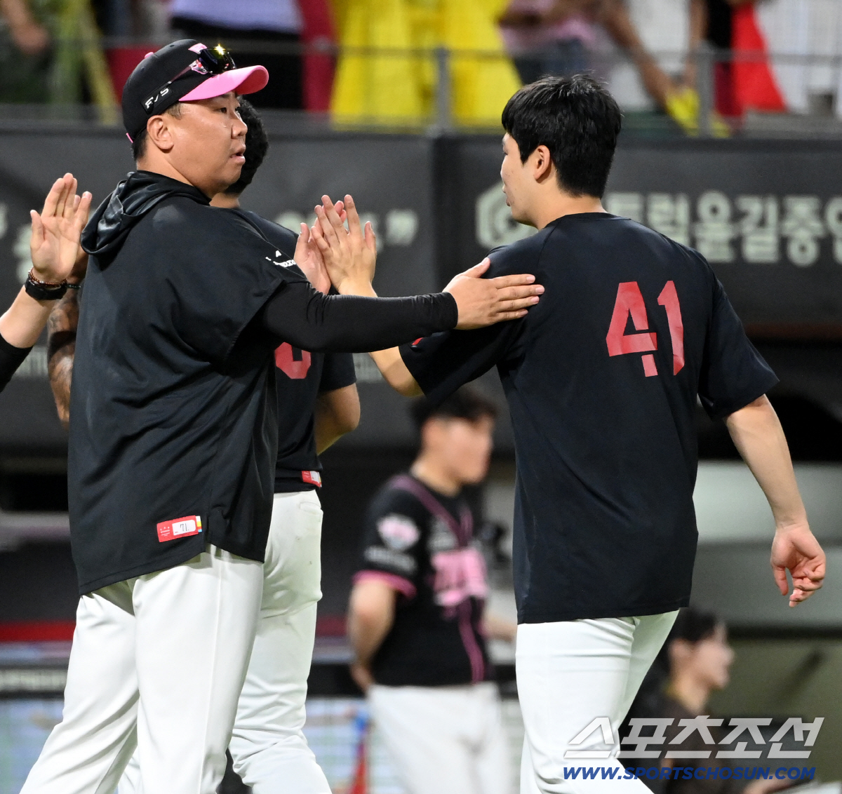 21일 광주KIA챔피언스필드에서 열린 한화와 KIA의 경기. KIA가 7대3으로 승리하며 4연승을 달렸다. 승리의 기쁨을 나누는 KIA 선수들의 모습. 광주=허상욱 기자 wook@sportschosun.com/2026.07.21/