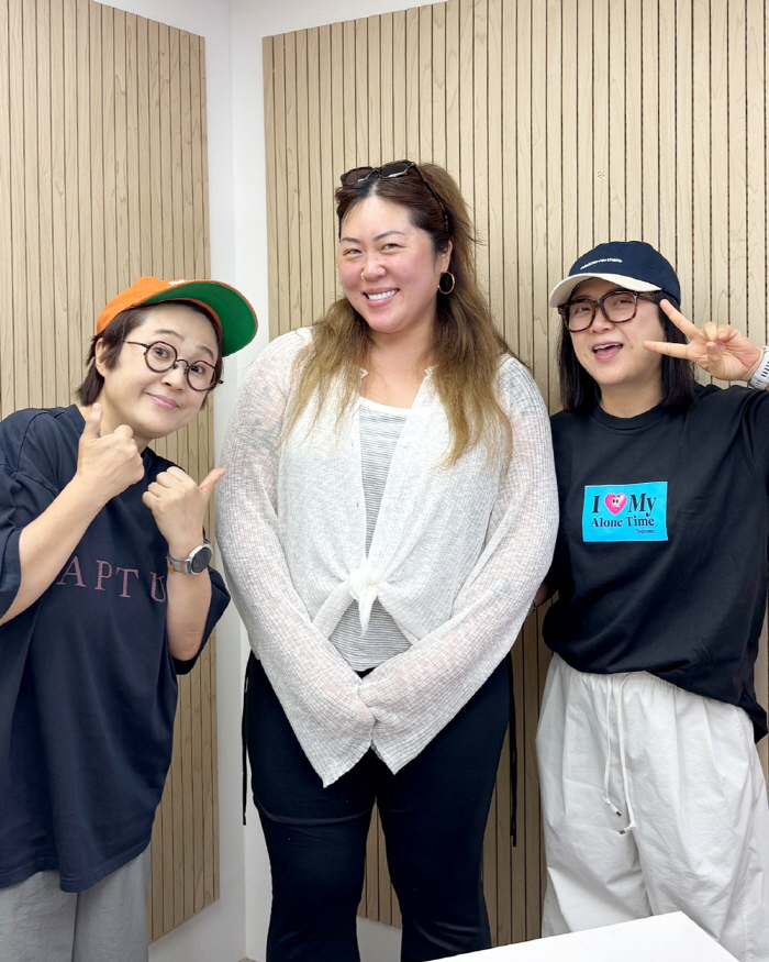 명예영국인 백진경, 유럽 폭염 현실 "에어컨 설치비 4,000만 원, 햄으로 부채질" ('비보')