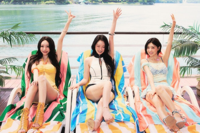 브브걸, 신곡 'BODY WAVE' 음방 활동 시작..'서머퀸'의 귀환