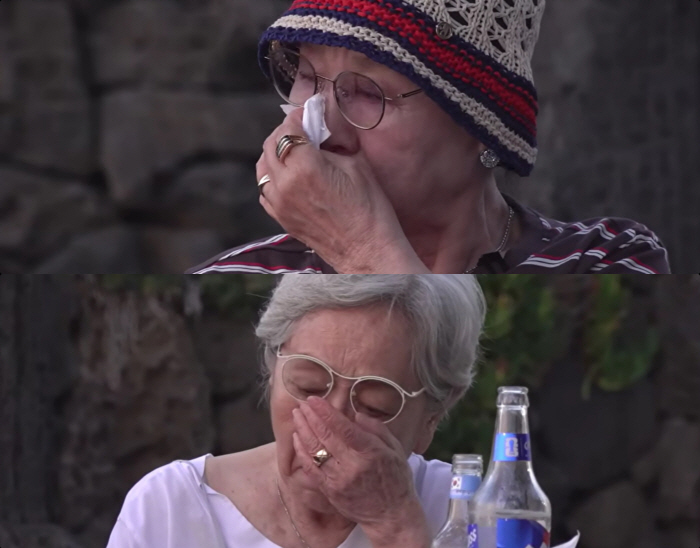 88-Year-Old Kim Young-ok and 83-Year-Old Ban Hyo-jung Tear Up Watching the Sunset 'I Think About Death a Lot. I Want to Leave Without Burdening Anyone'