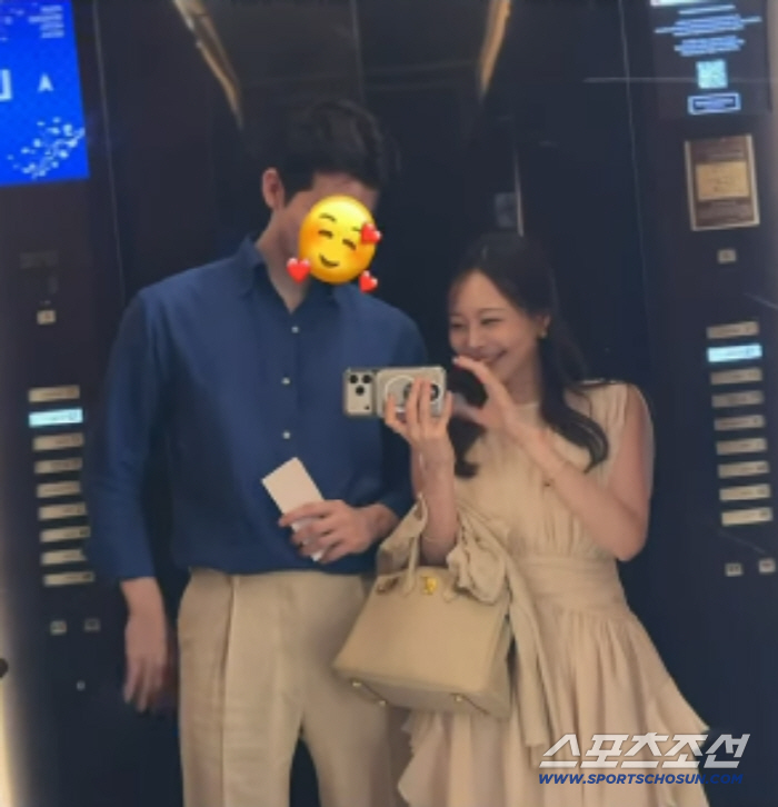 '서주원과 이혼' 아옳이, 키 큰 새 남친 공개…얼굴 가렸는데도 '훈남 포스'
