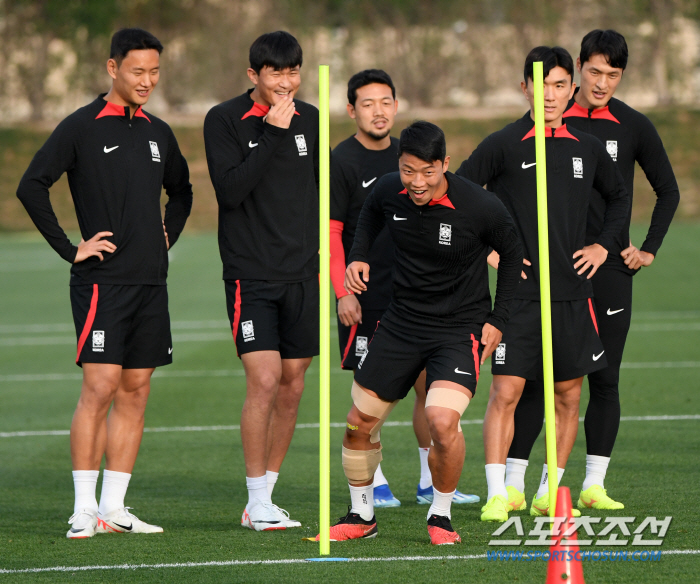 [포토] 황희찬 미소