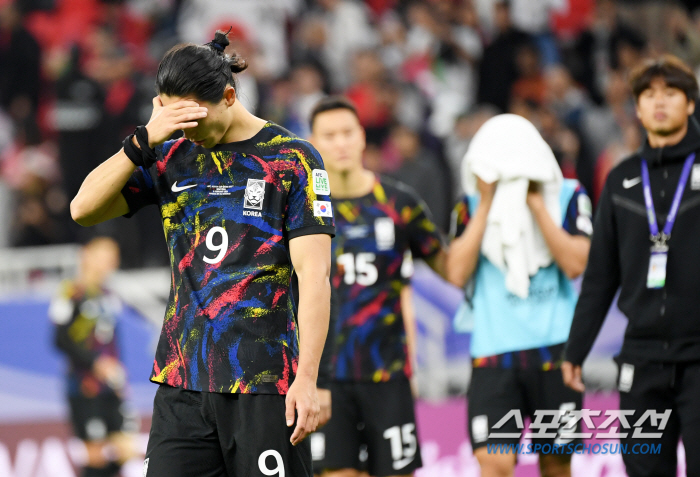 [포토] 조규성 고개를 들지 못해