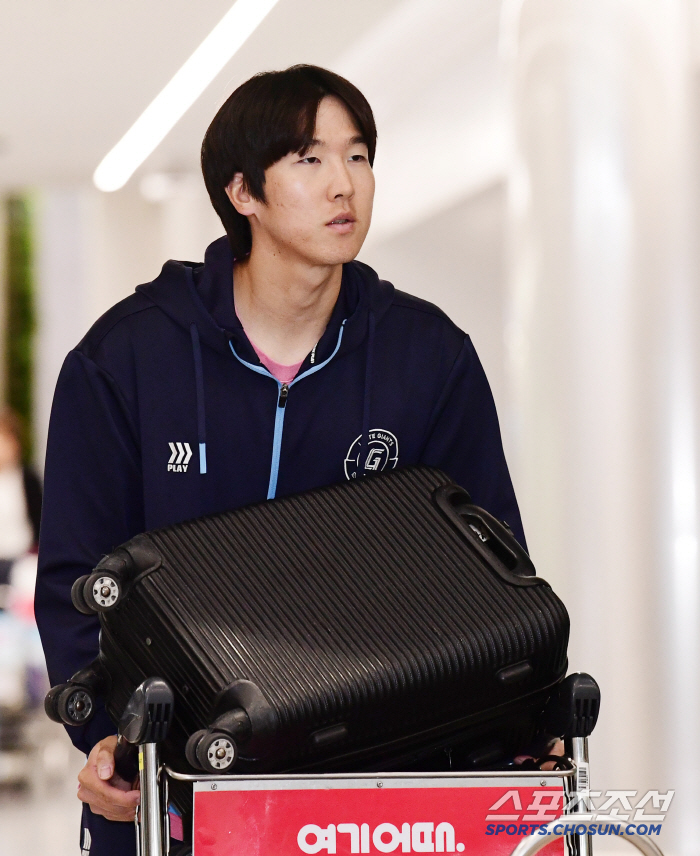 [포토] 롯데 최항 캠프 훈련 마치고 귀국해요