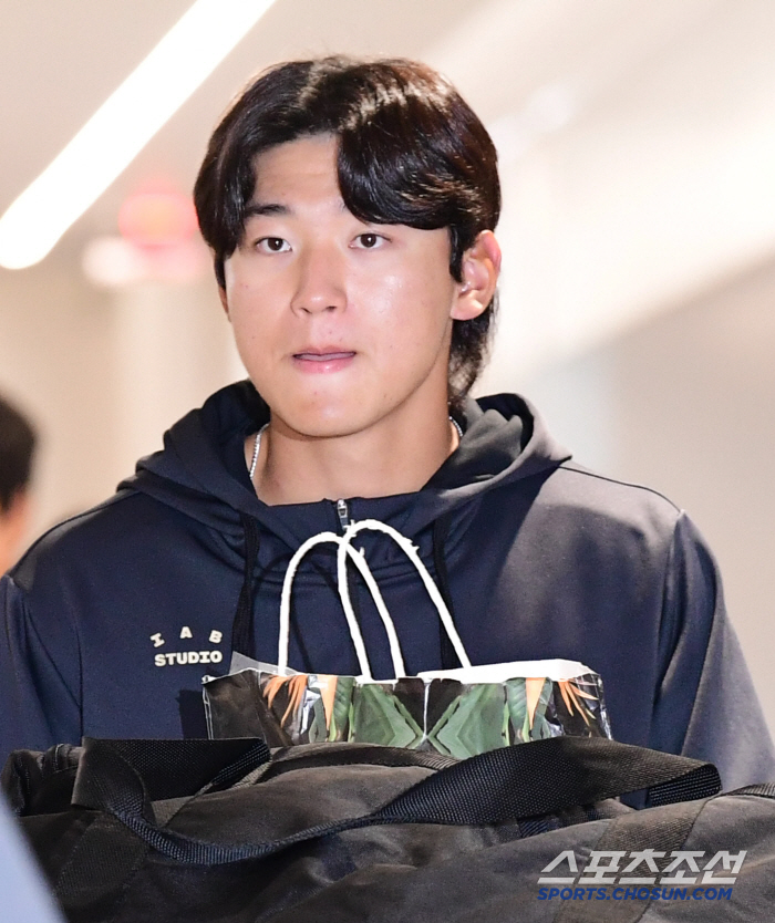 [포토] 김도영 캠프 마치고 건강한 모습으로 귀국
