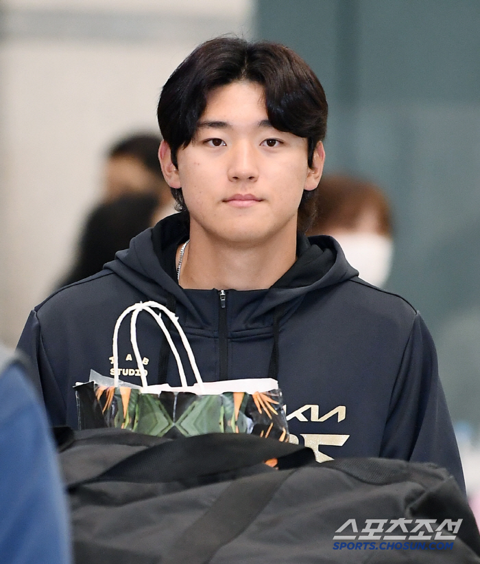 [포토] 입국장 나오는 김도영