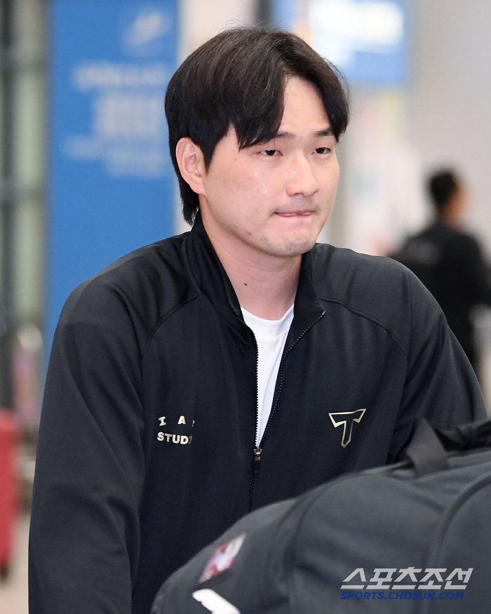 [포토] 입국장 나오는 전상현