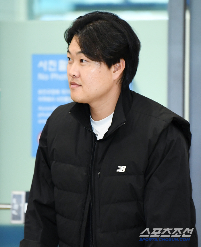[포토] 전훈 마치고 귀국하는 오재일